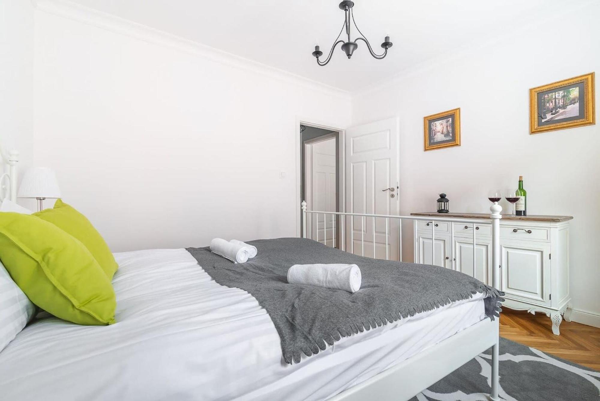 Senatorska 7 By Noclegi Renters وارسو المظهر الخارجي الصورة